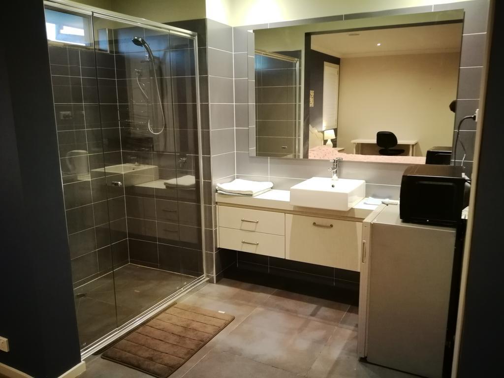 Lucky House Hotel Point Cook Ngoại thất bức ảnh